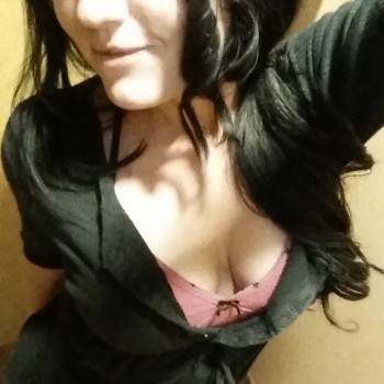 Lyora - Plan Q à Nandrin Profil de Lyora, 30 ans, Plan Q à Nandrin (Liège)
